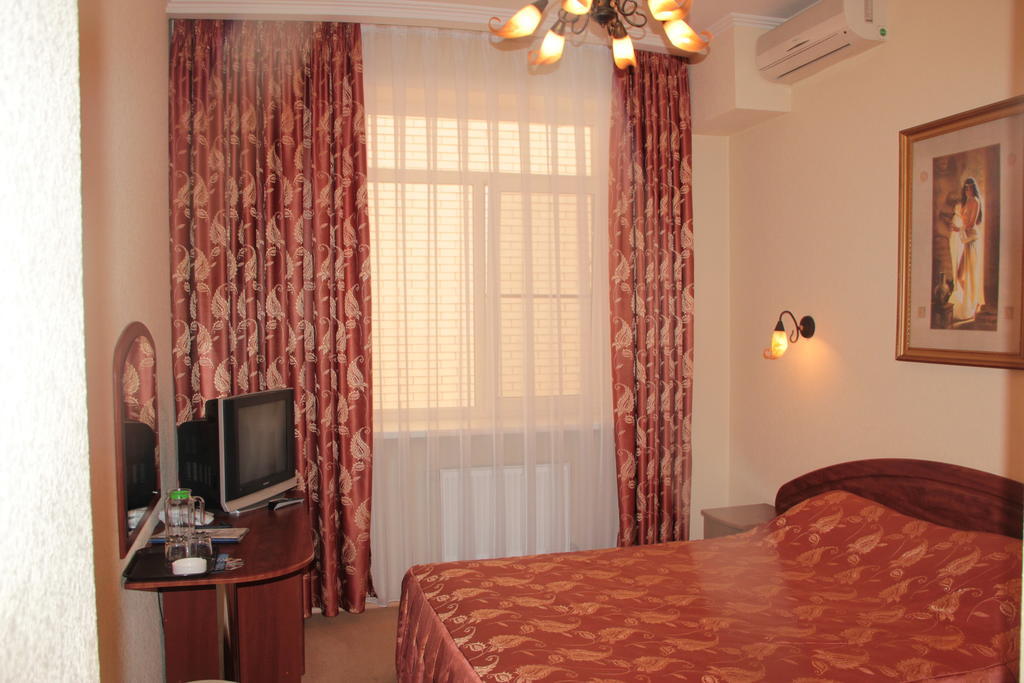 Romantic Hotel Krasnodar Bilik gambar